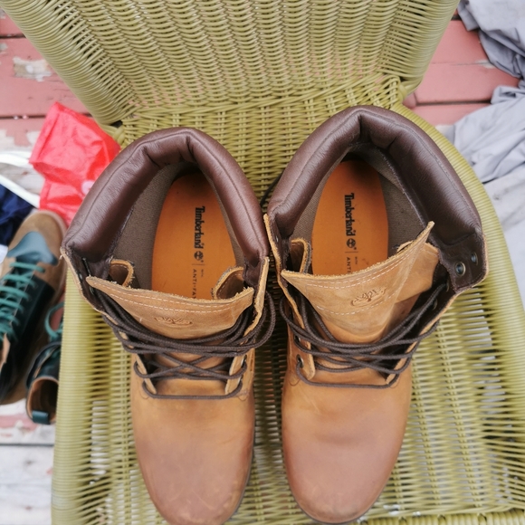 Timberland Boots - Picture 2 of 7